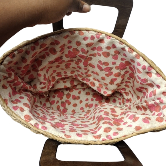 Ann Taylor Strawberry Lined Straw Tote Bag - Picture 7 of 10